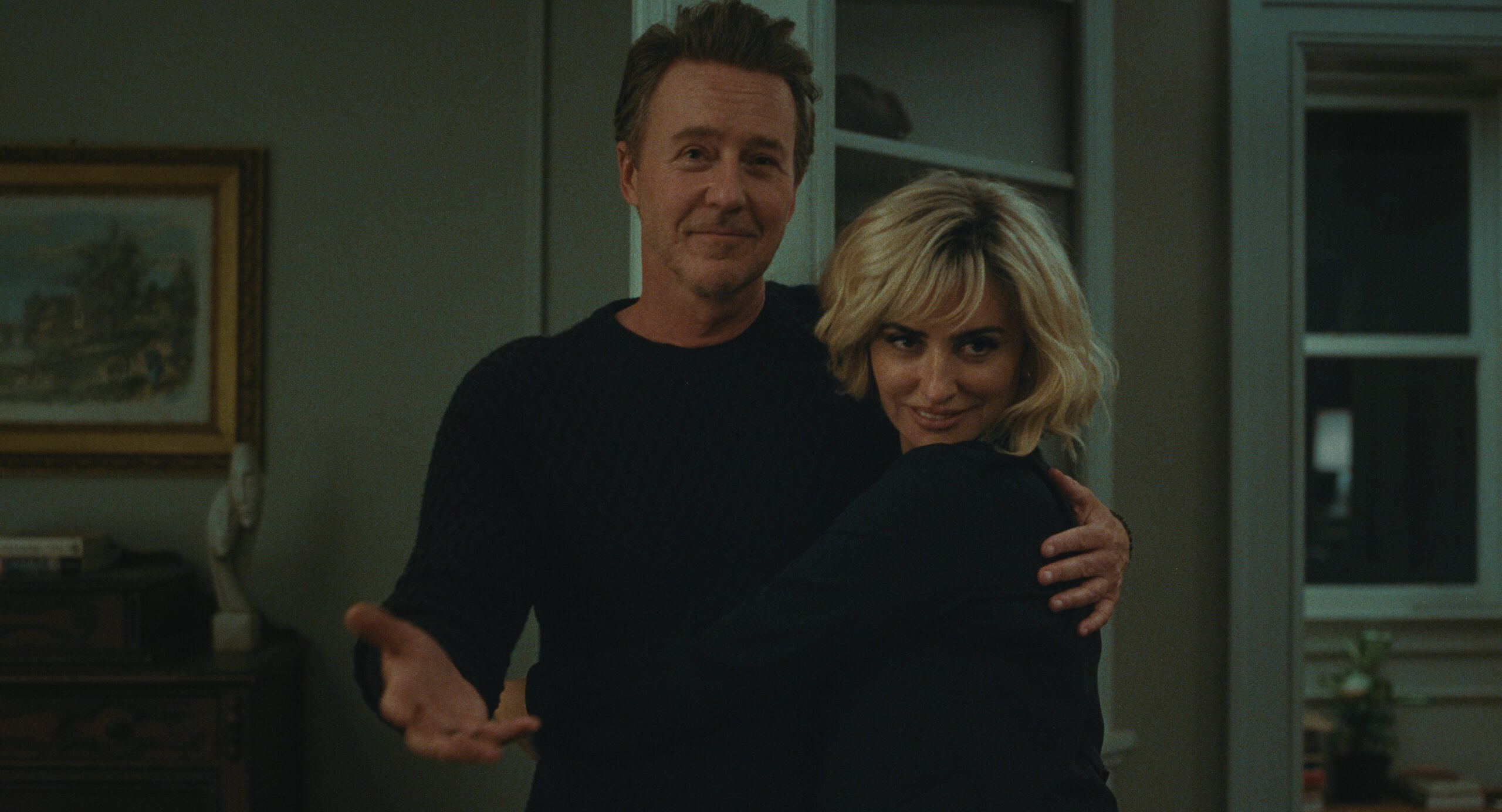 Edward Norton et Penelope Cruz jouent un couple