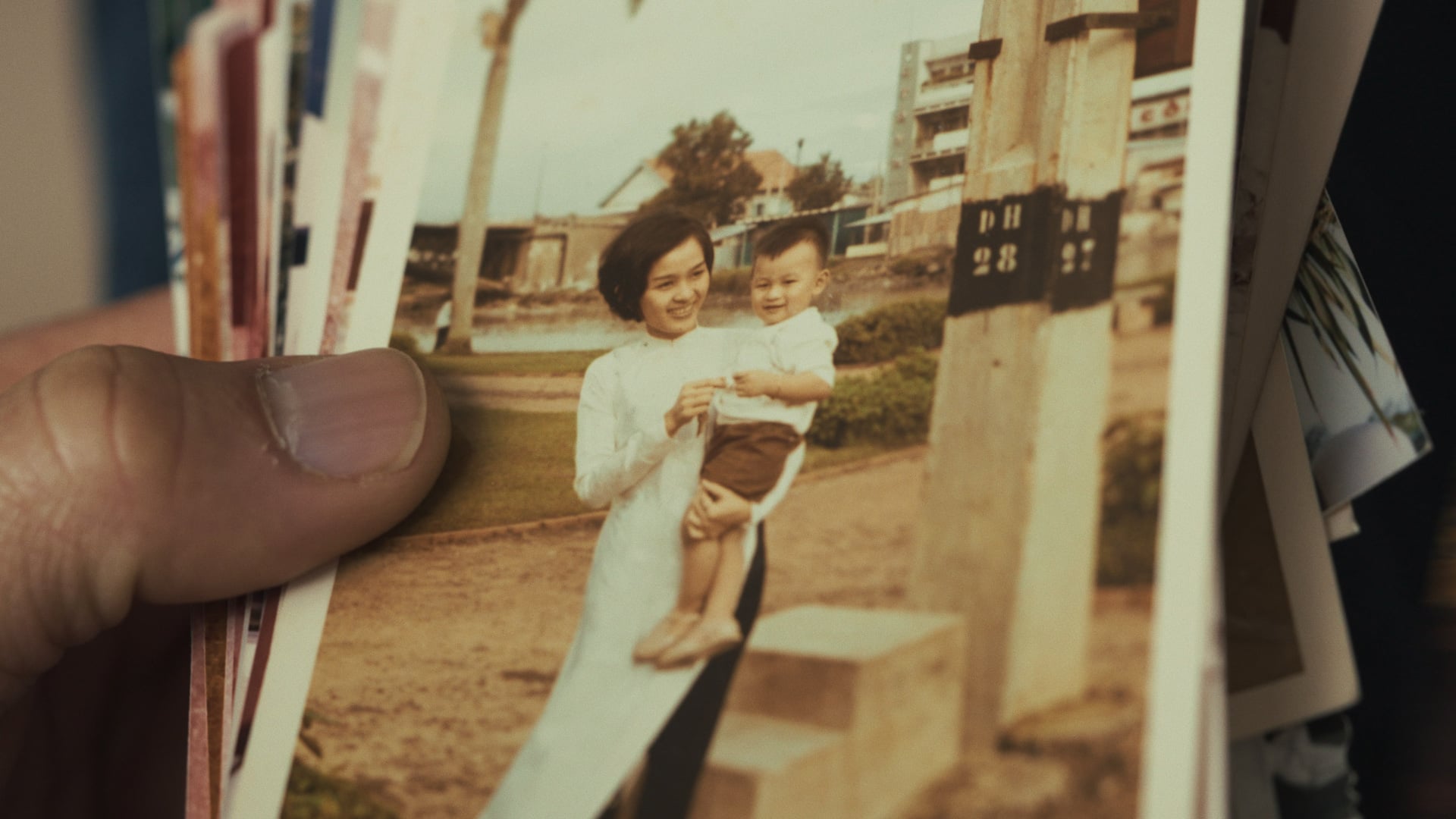 photo de famille femme vietnamienne avec bébé